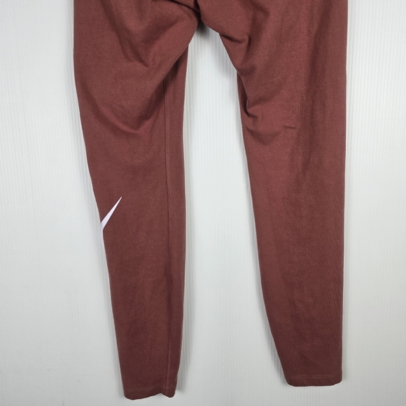 Nike Rust Colored Leggings with Signature Swoosh Size M Soft Activewear Sporty - Picture 10 of 10